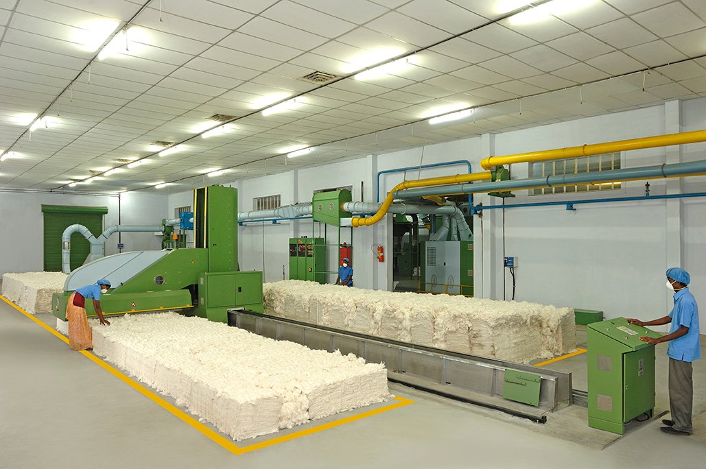 Bale Plucker Floor